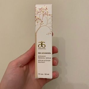 Arbonne RE9 Advanced Intensive Renewal Serum